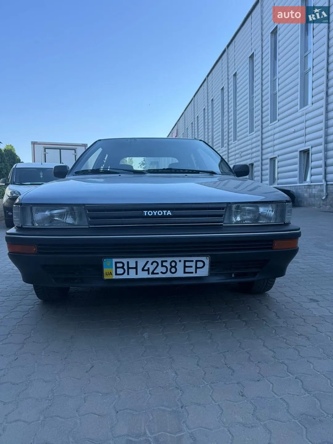 Toyota Corolla, 1988