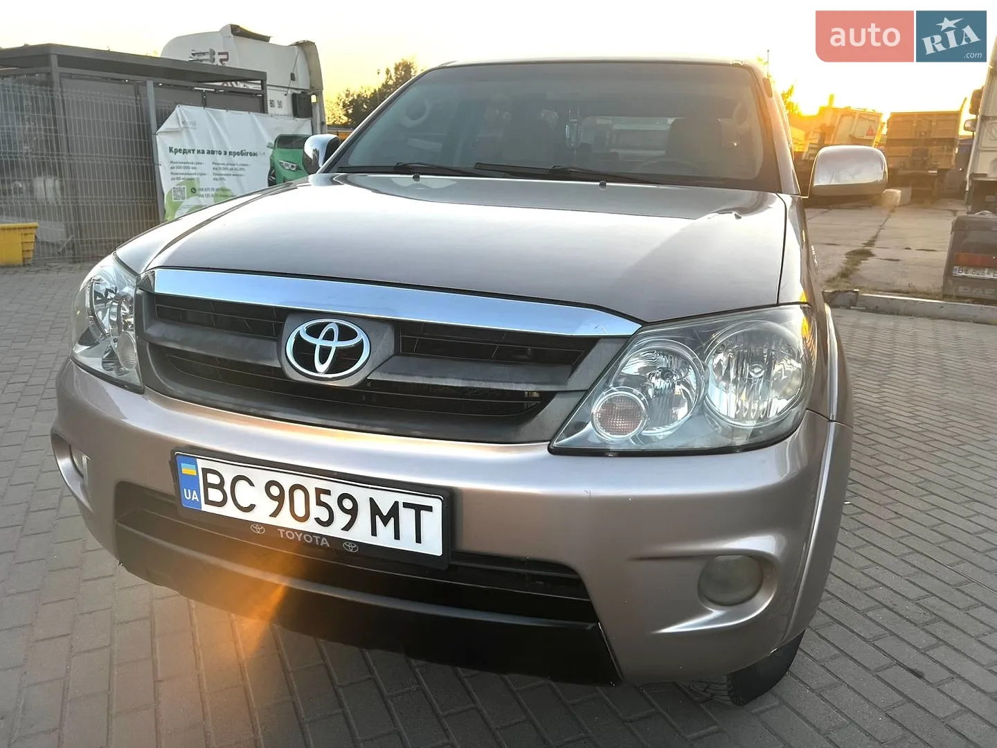 Toyota Fortuner, 2006