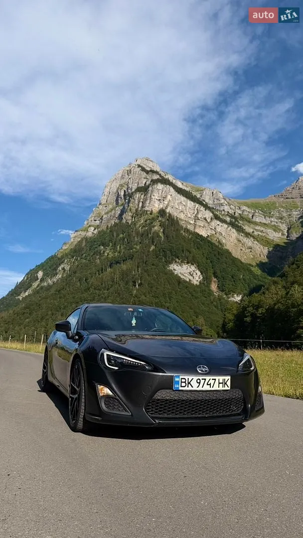 Toyota GT 86, 2015