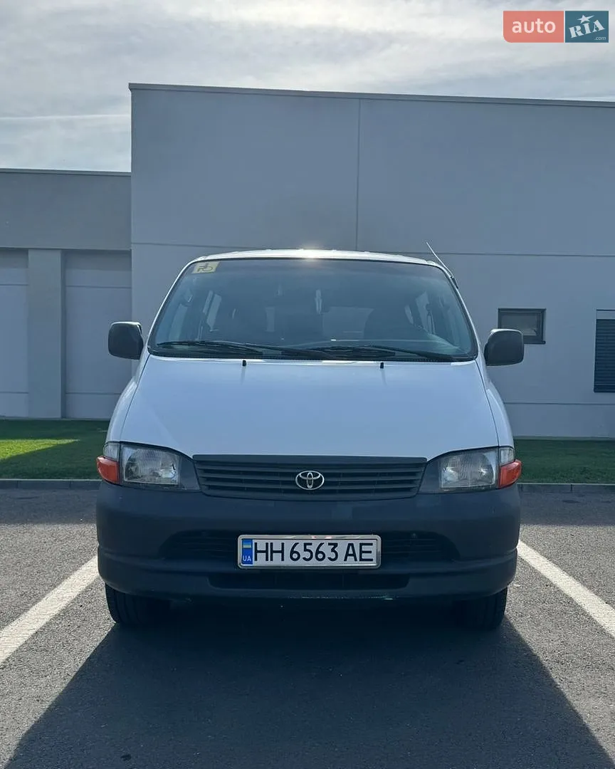 Toyota Hiace, 2003