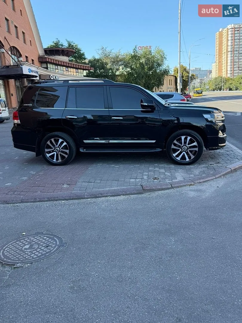Toyota Land Cruiser, 2019