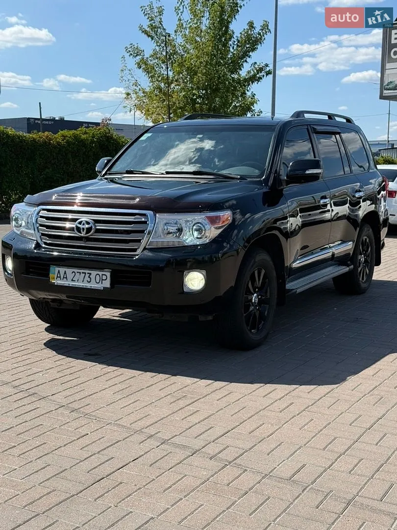 Toyota Land Cruiser, 2012