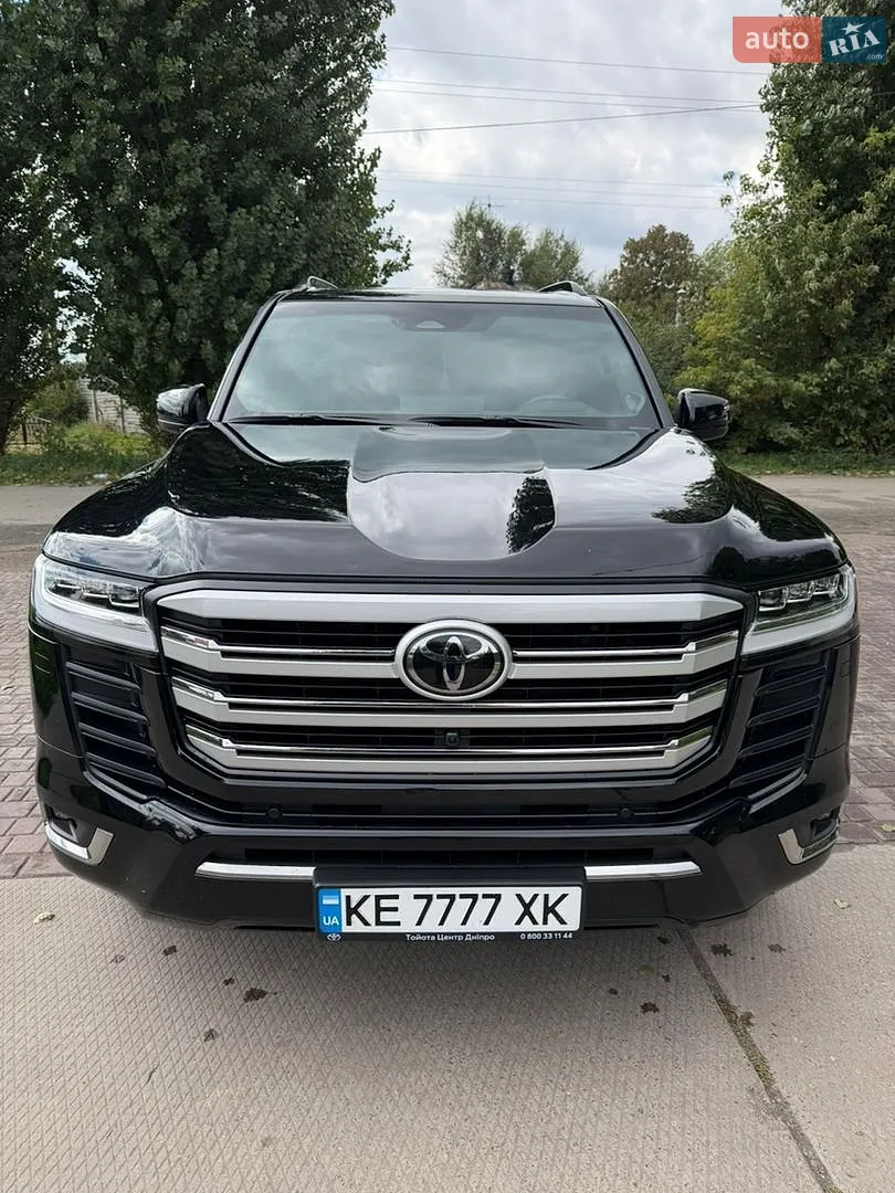 Toyota Land Cruiser, 2025