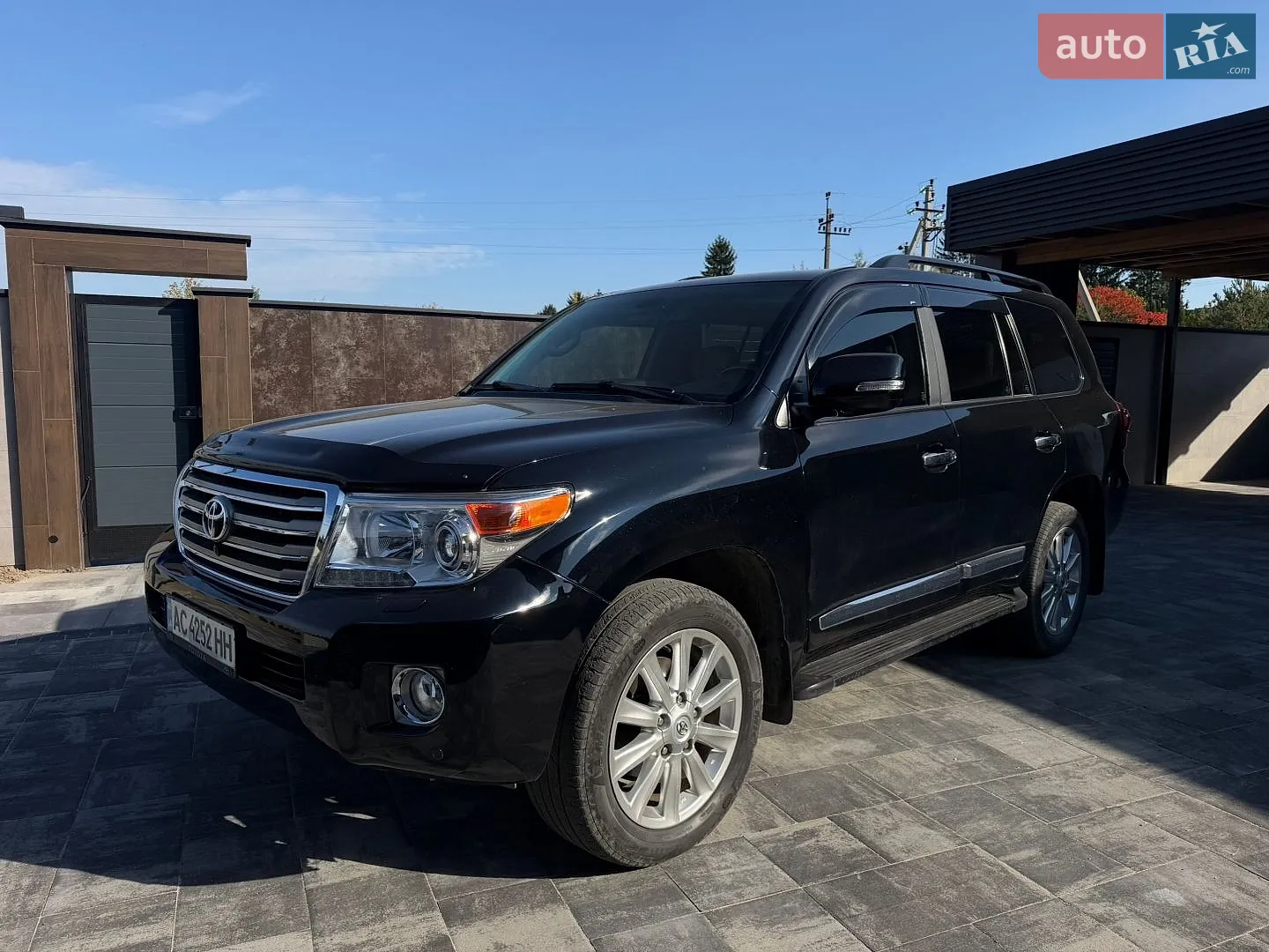 Toyota Land Cruiser, 2014