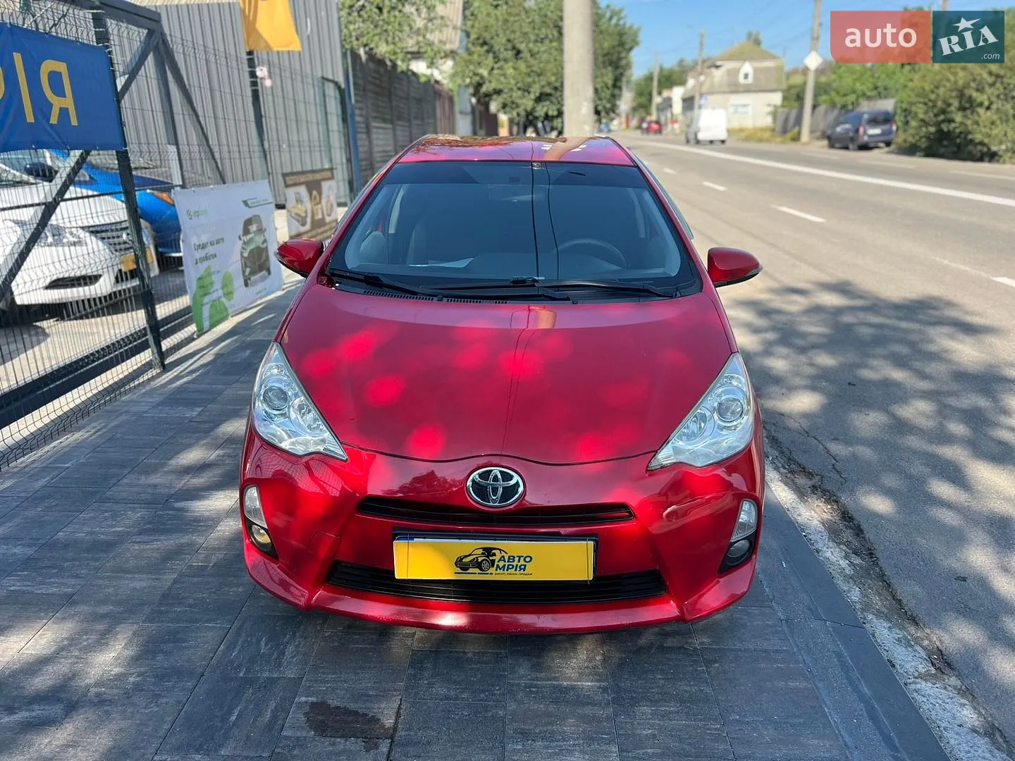 Toyota Prius C, 2012