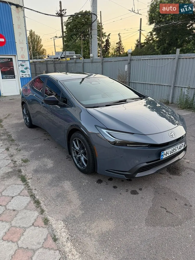Toyota Prius, 2023