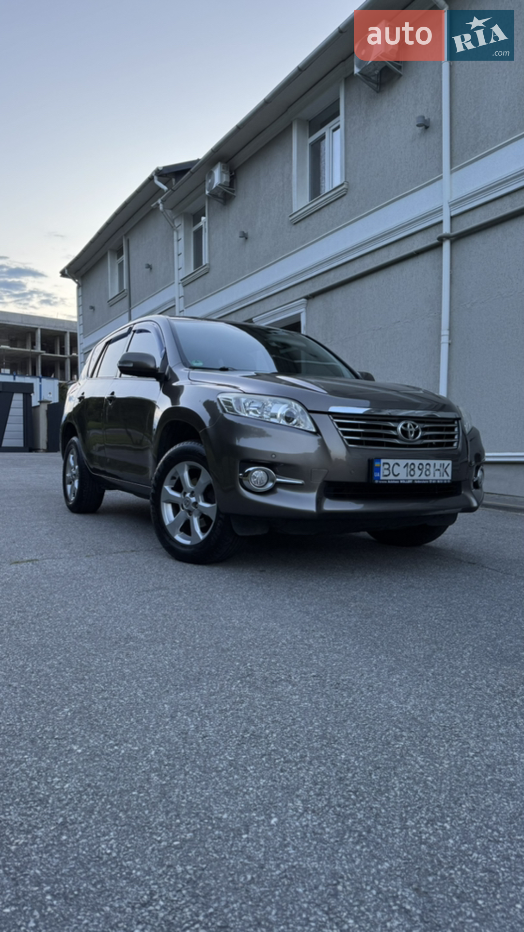 Toyota RAV4, 2010