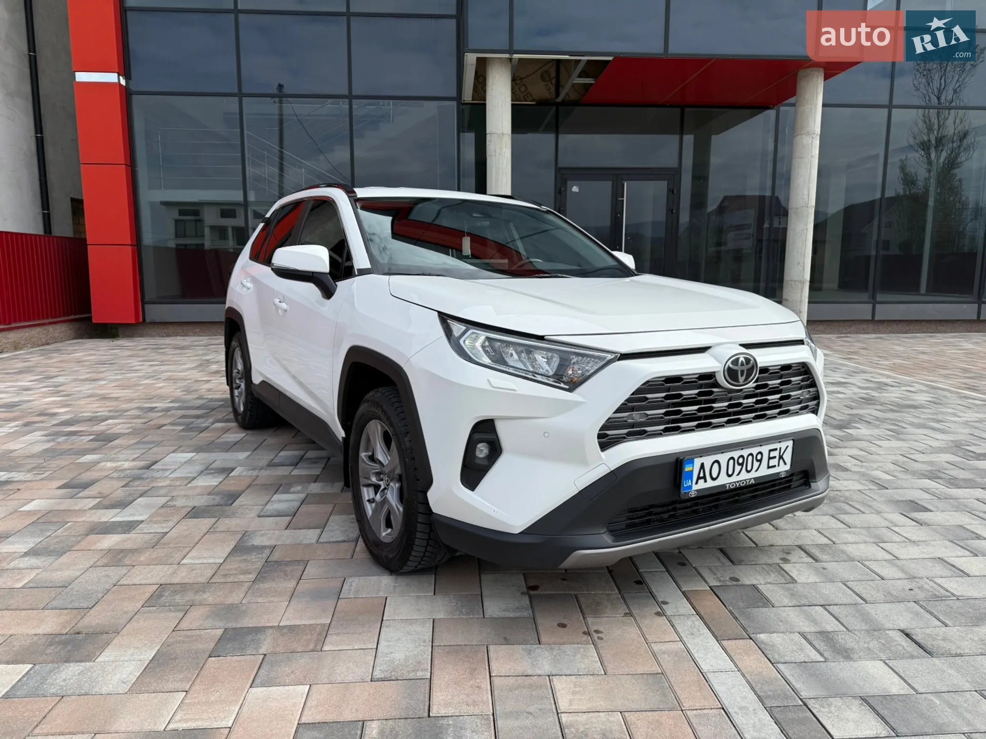 Toyota RAV4 2022 — 1