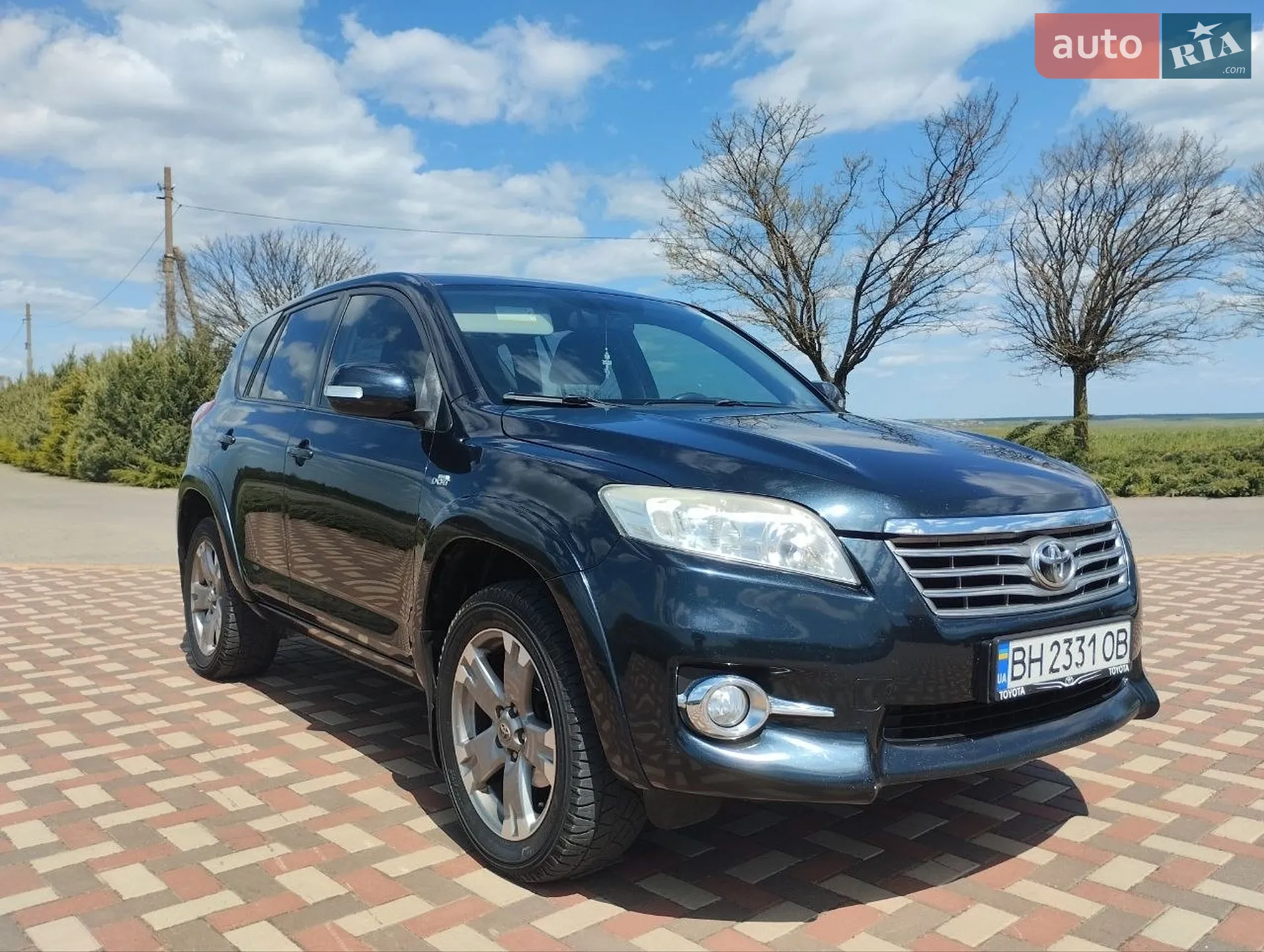 Toyota RAV4, 2011