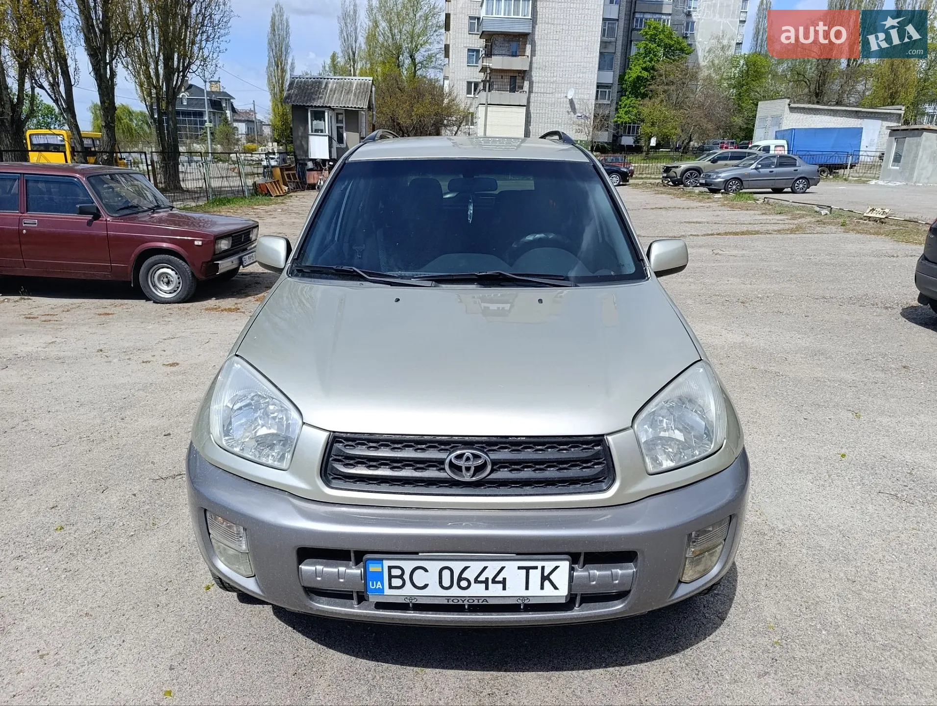 Toyota RAV4, 2001
