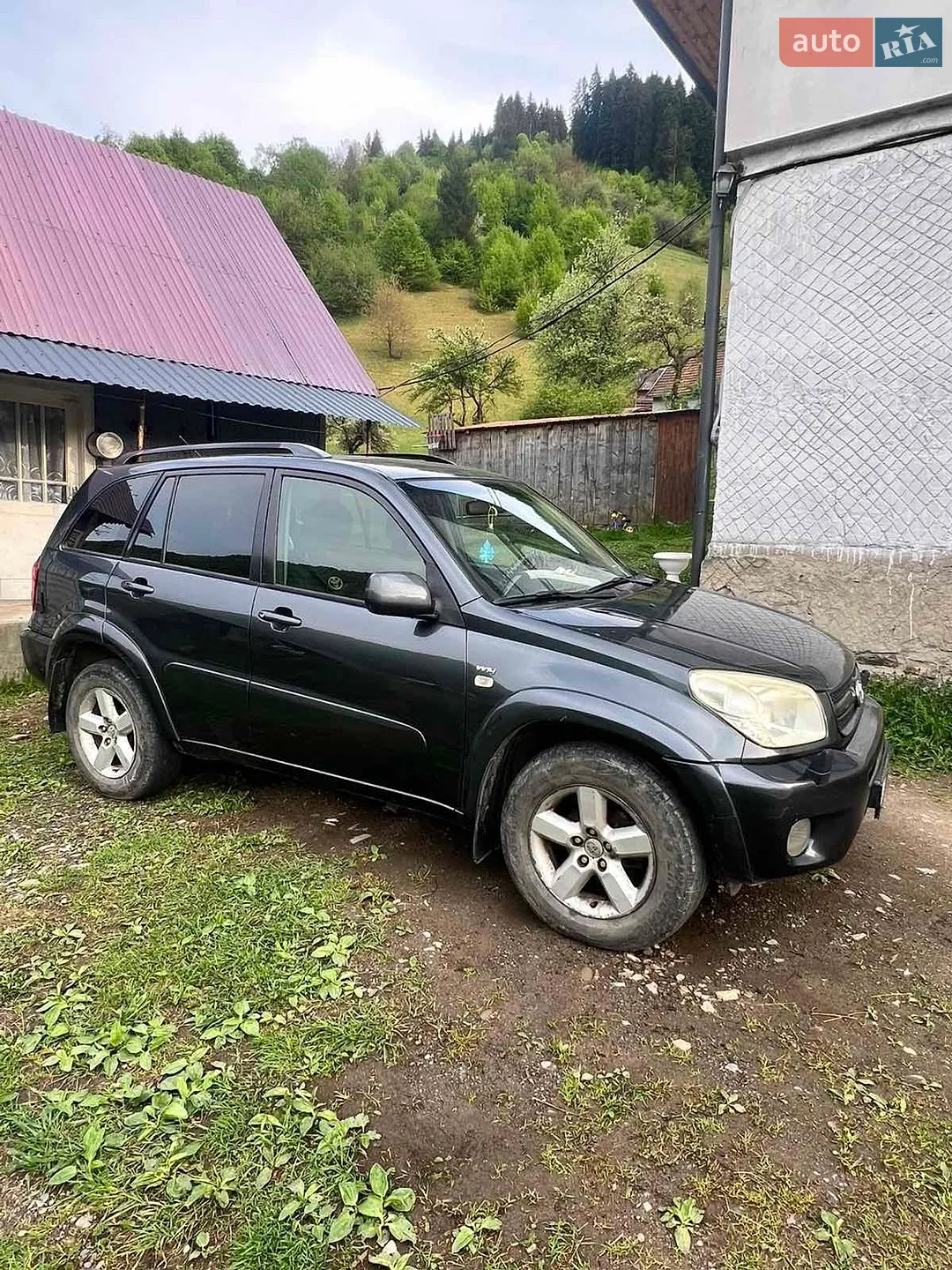 Toyota RAV4, 2005