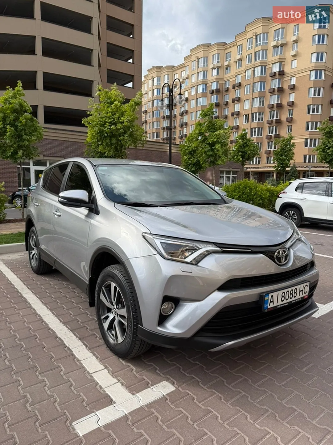 Toyota RAV4, 2017