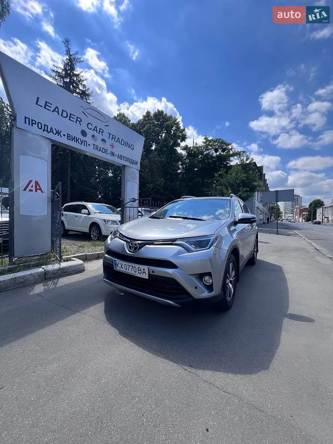 Toyota RAV4 2016 — 1