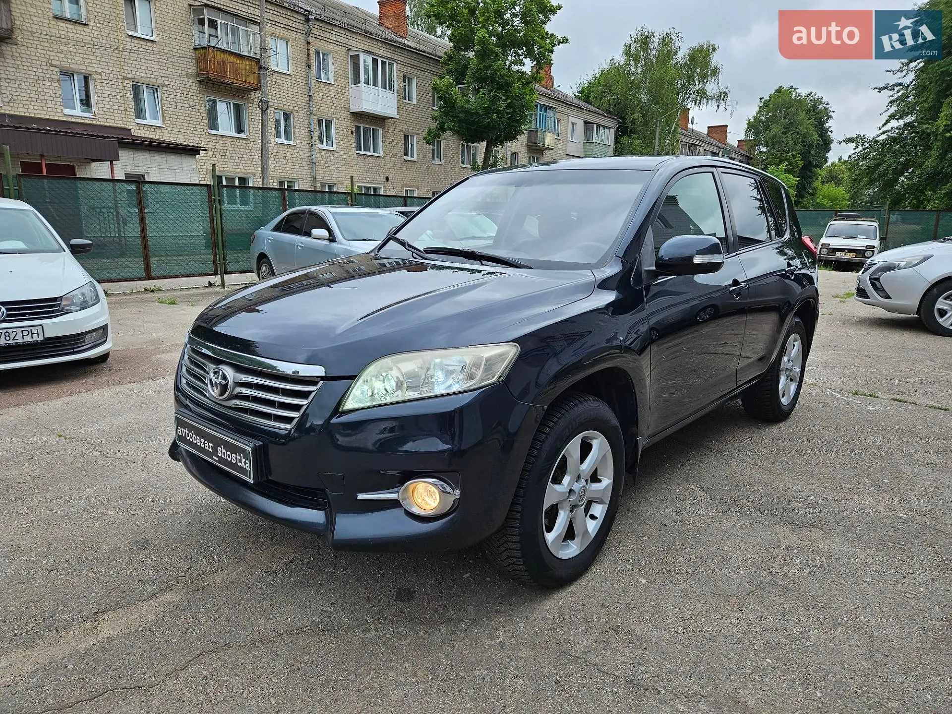 Toyota RAV4, 2011