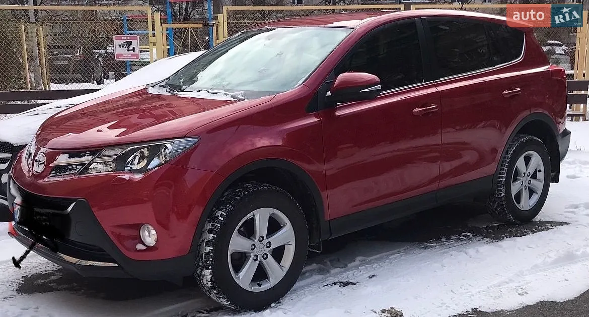Toyota RAV4, 2013