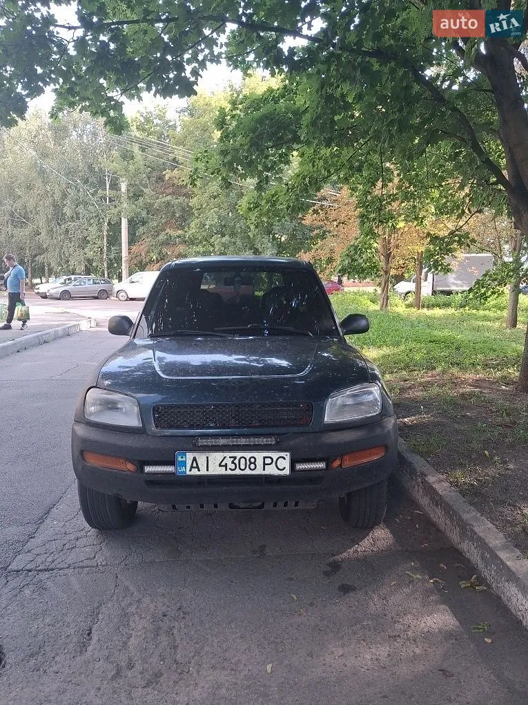 Toyota RAV4, 1996