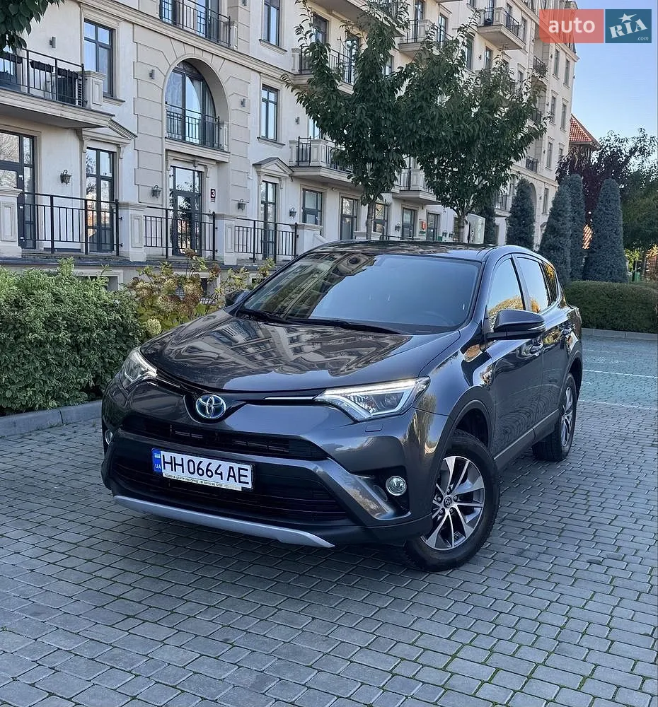 Toyota RAV4, 2017