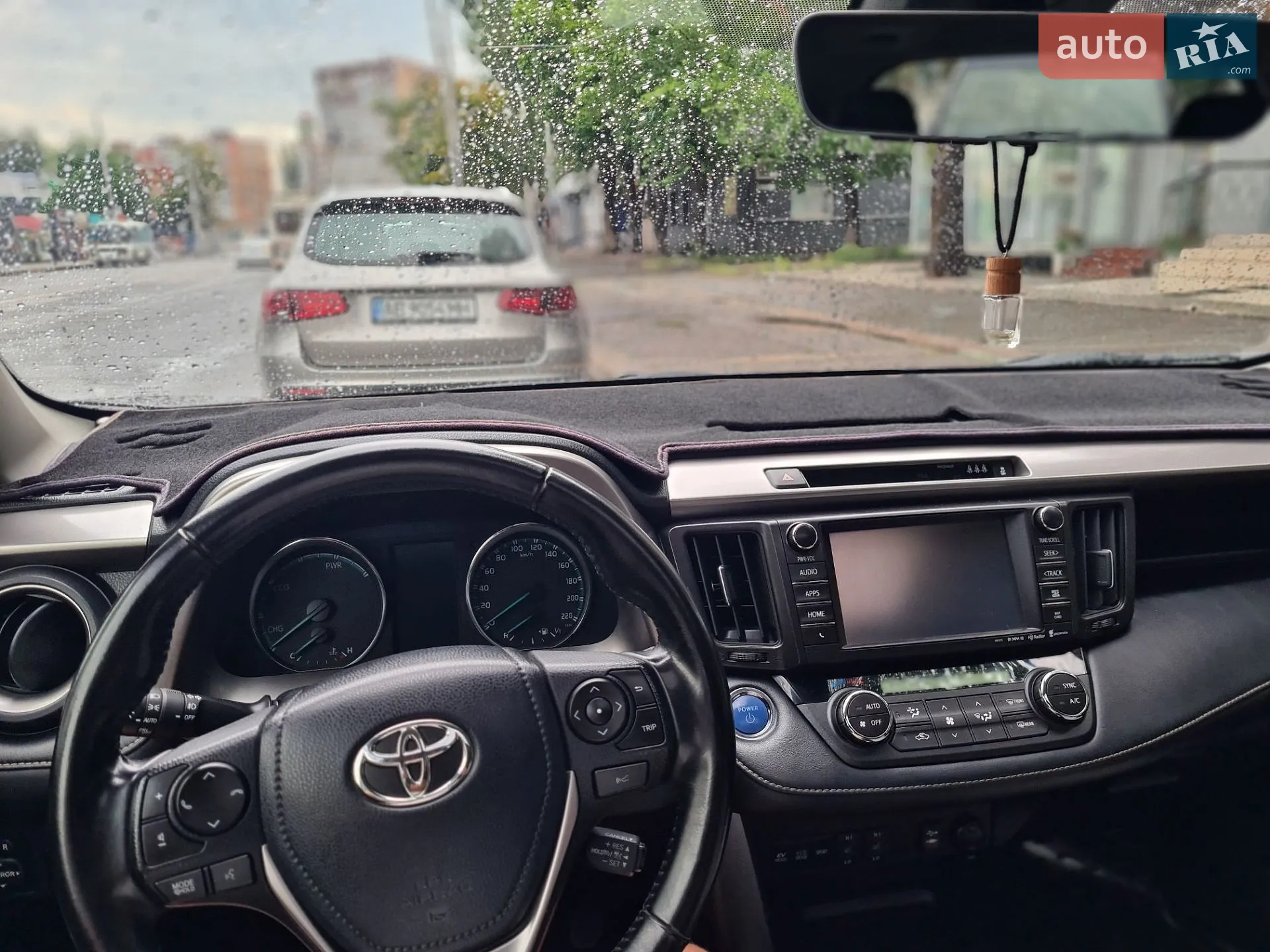 Toyota RAV4, 2017
