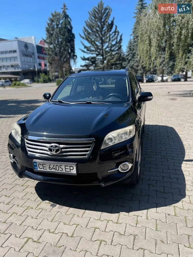 Toyota RAV4, 2010