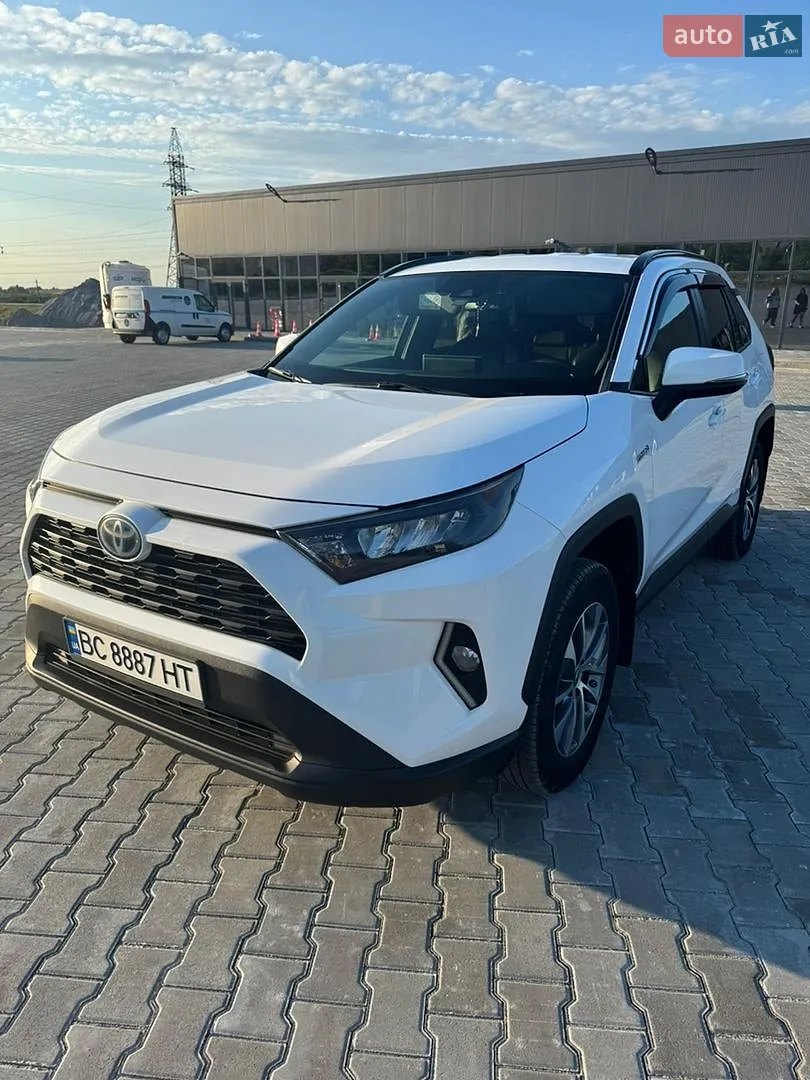 Toyota RAV4, 2020