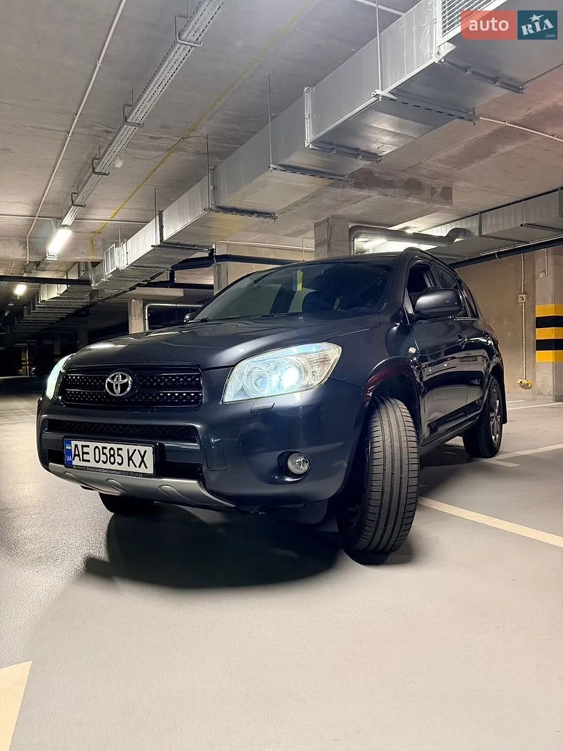 Toyota RAV4, 2006