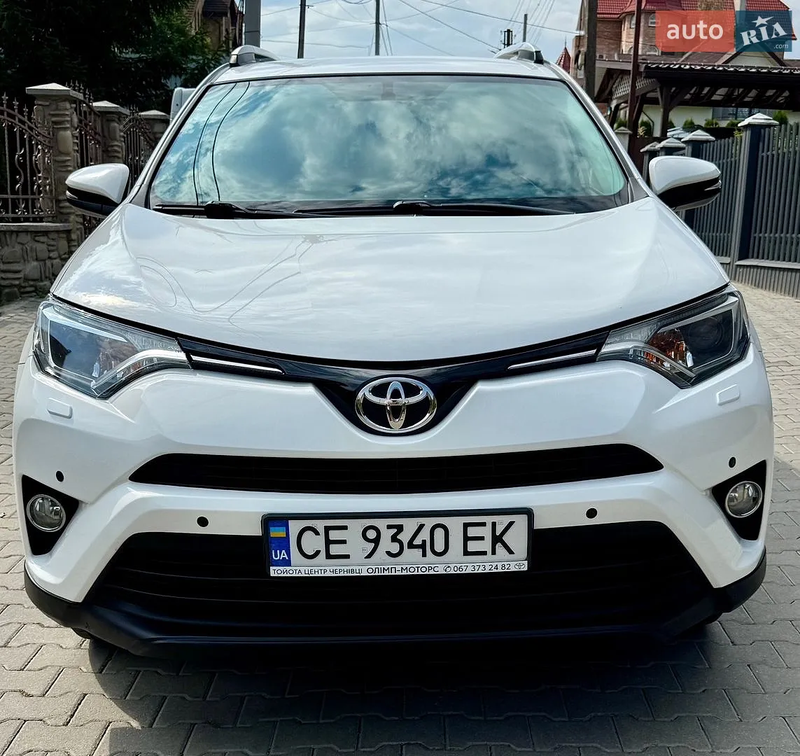 Toyota RAV4, 2016