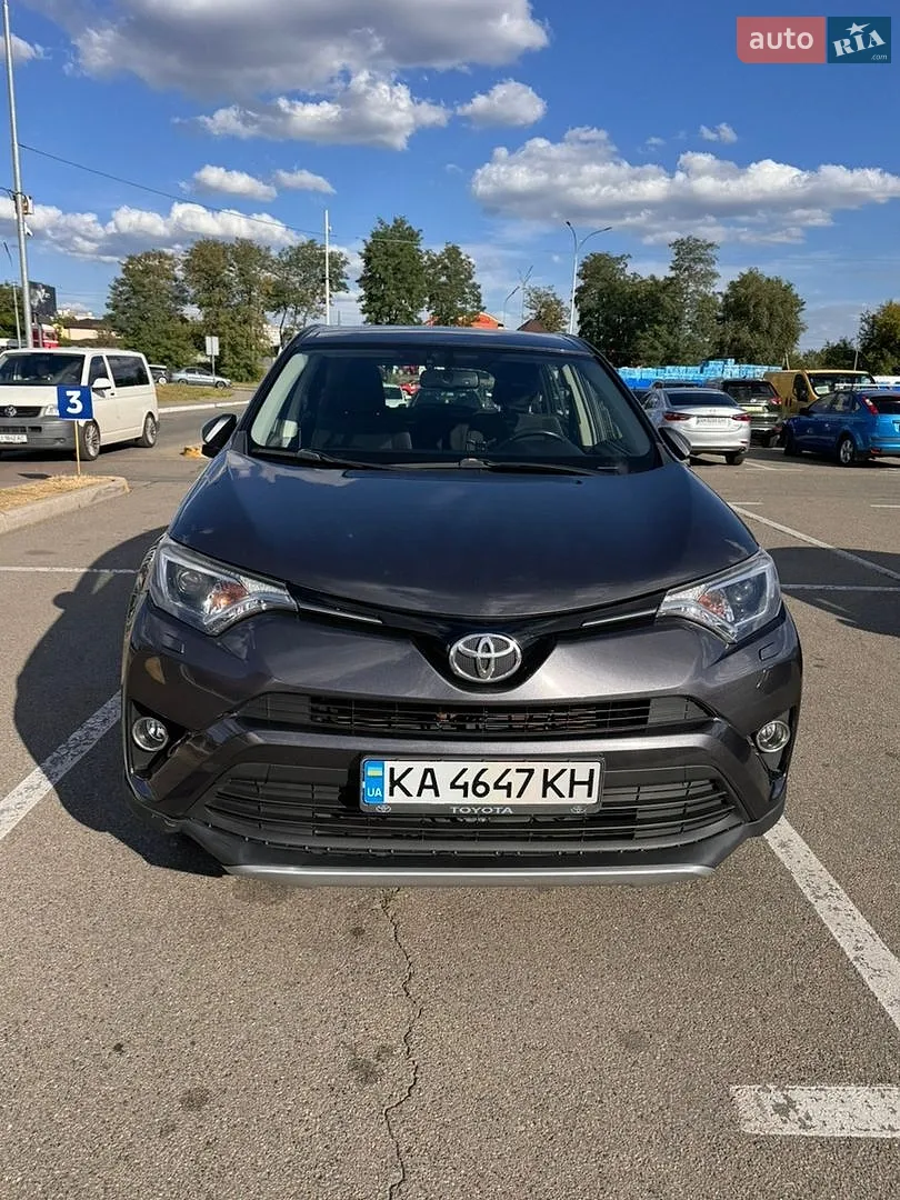 Toyota RAV4, 2016