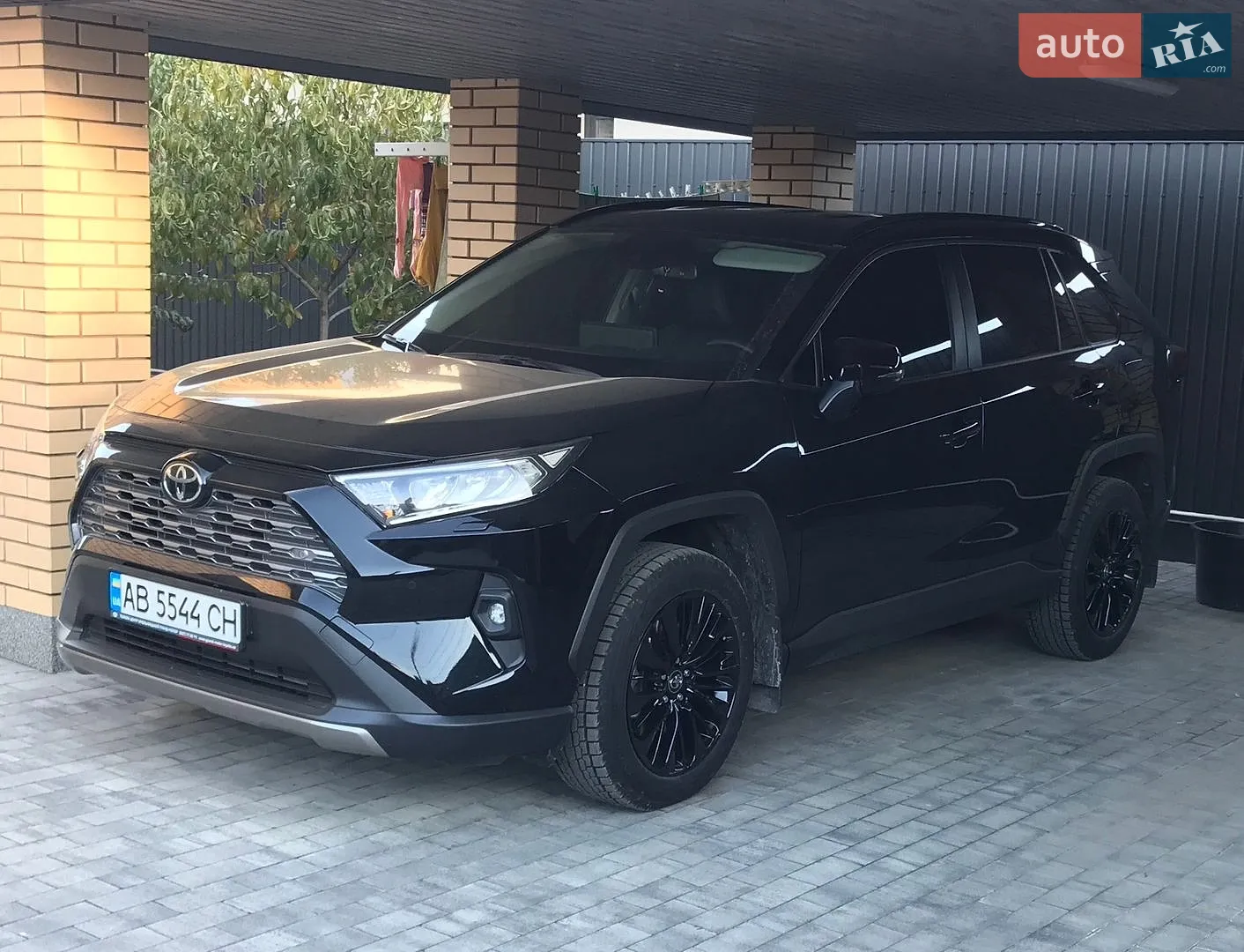 Toyota RAV4, 2023