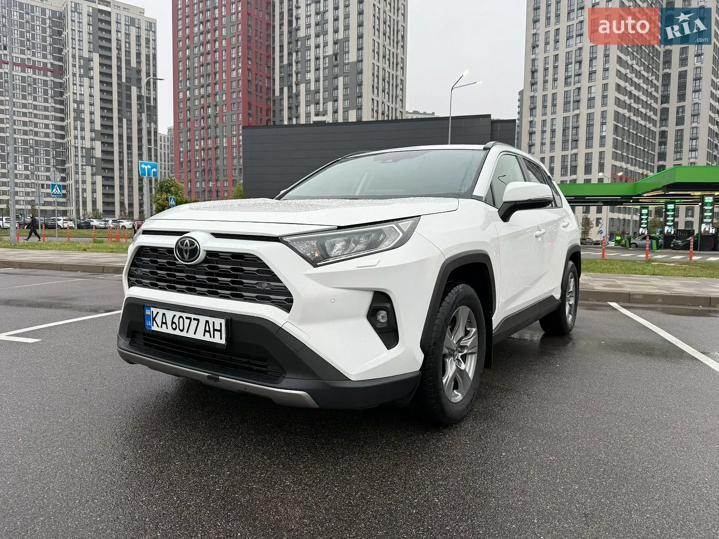 Toyota RAV4, 2023