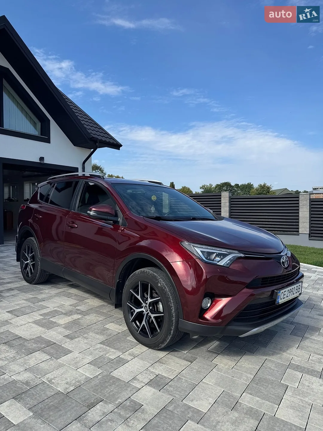 Toyota RAV4, 2017