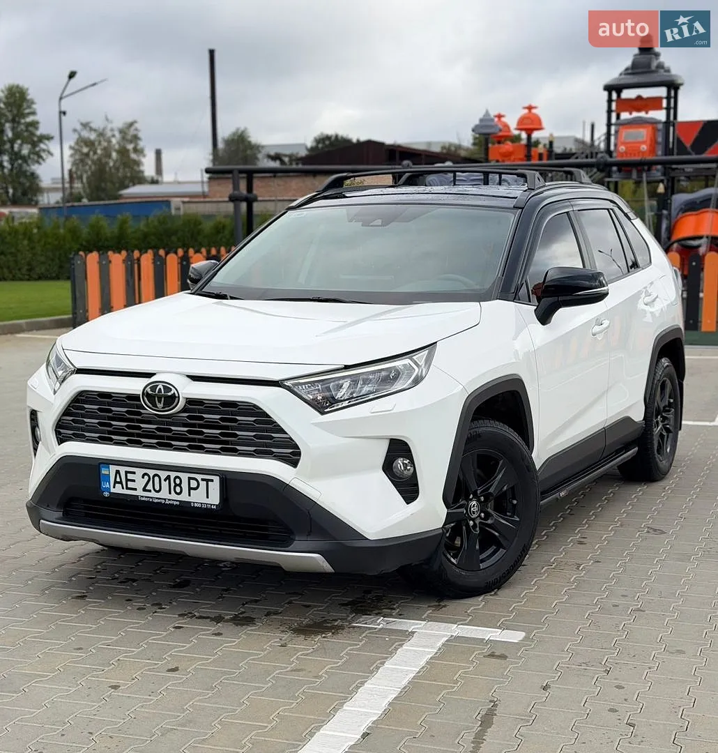 Toyota RAV4, 2021