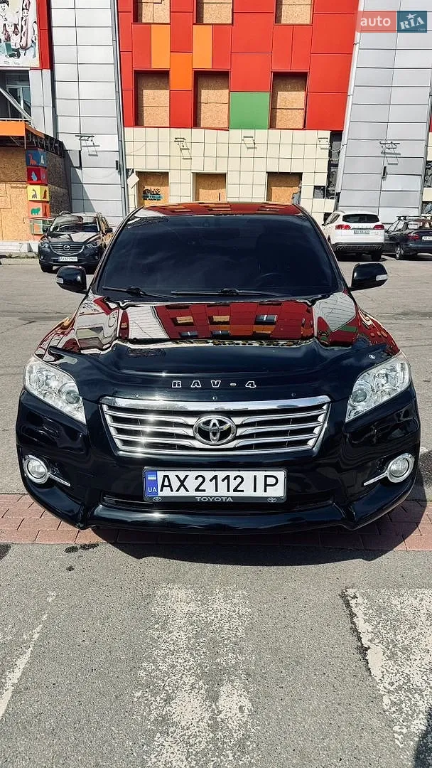 Toyota RAV4, 2012