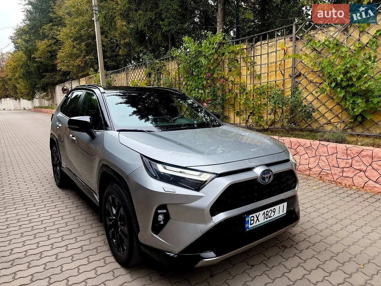 Toyota RAV4, 2023