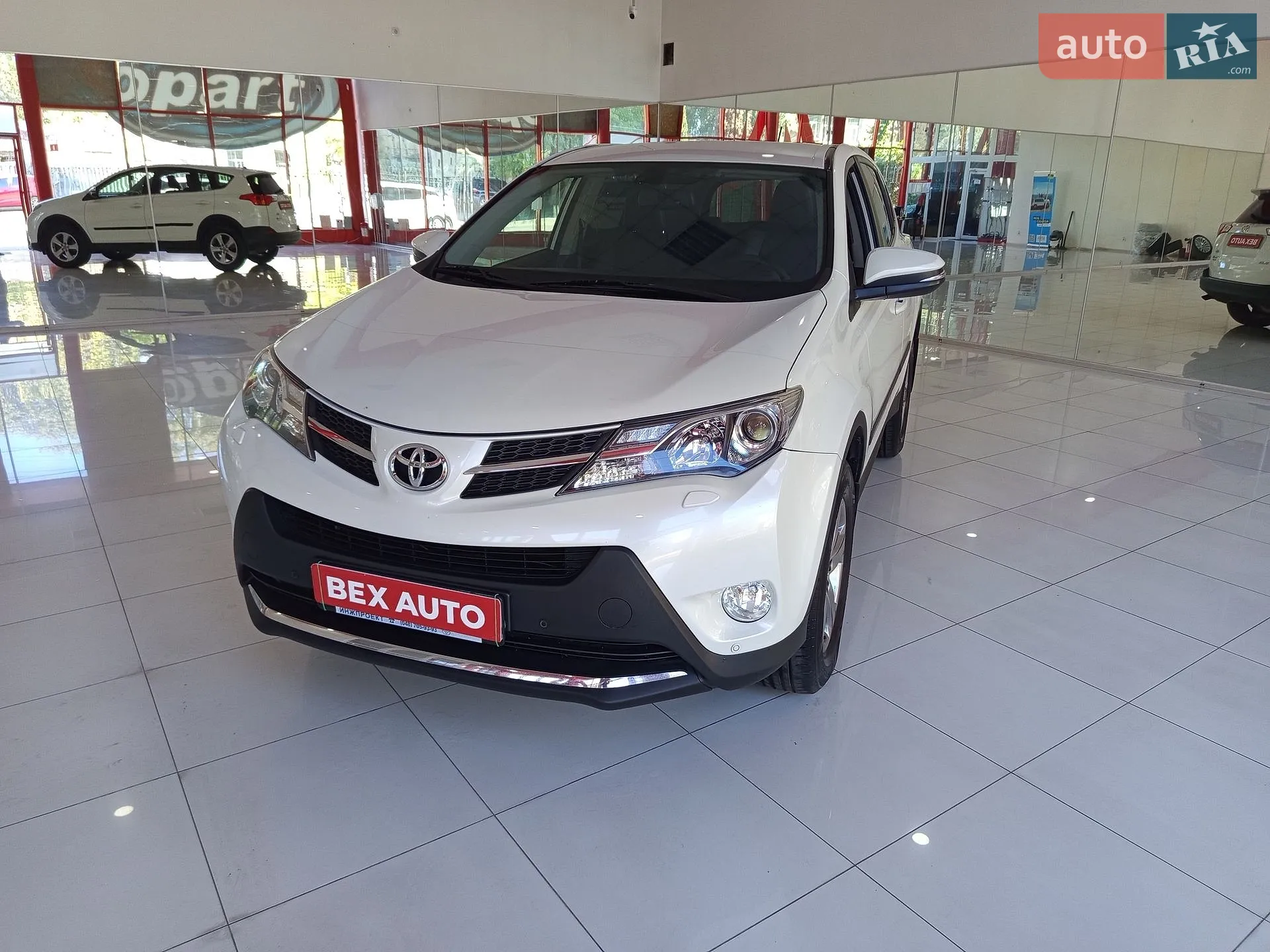 Toyota RAV4, 2015