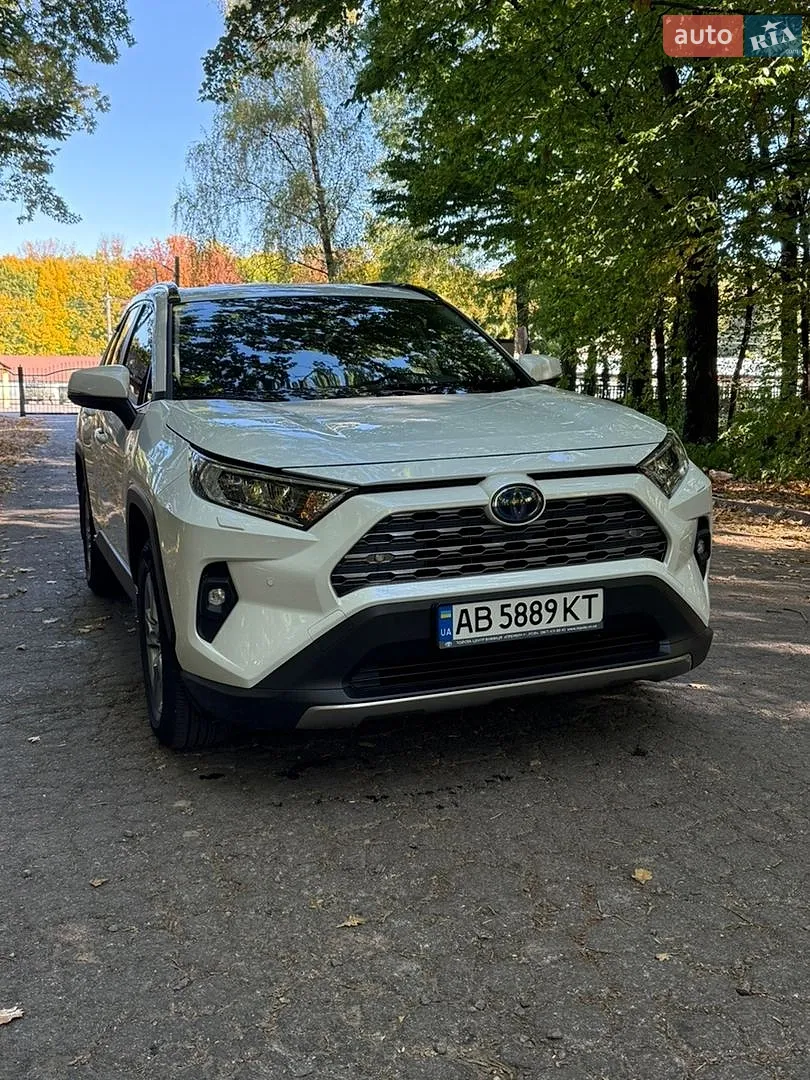 Toyota RAV4, 2024