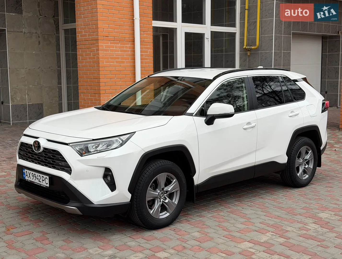 Toyota RAV4, 2023