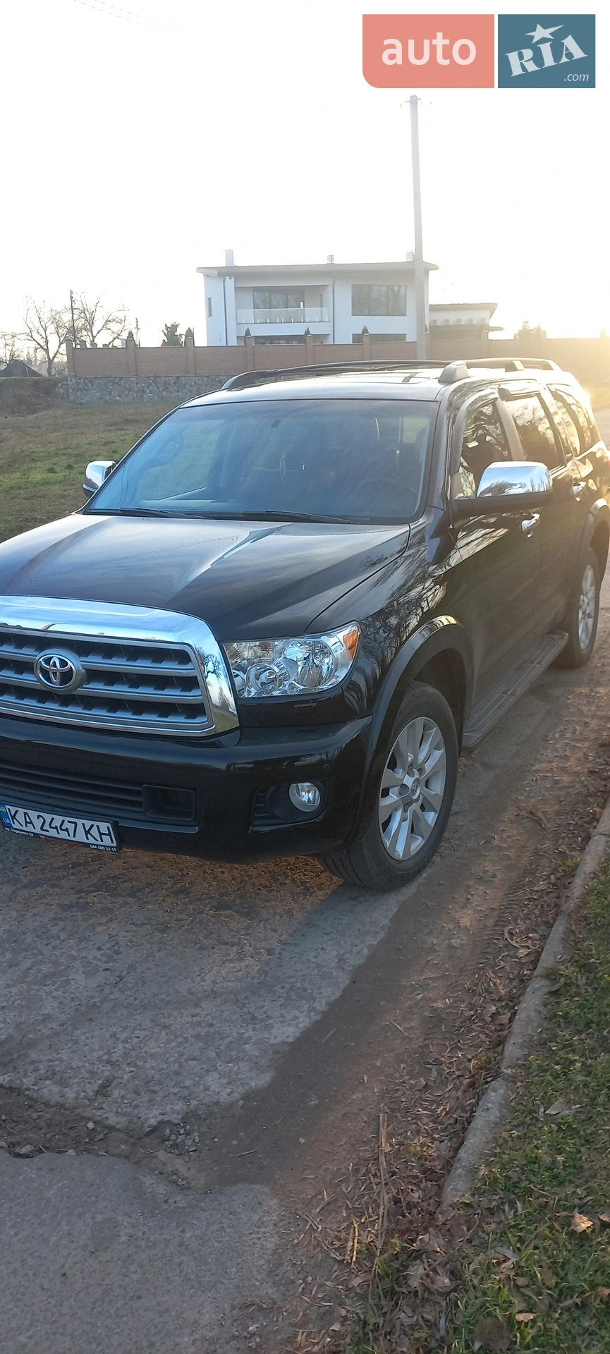 Toyota Sequoia, 2013