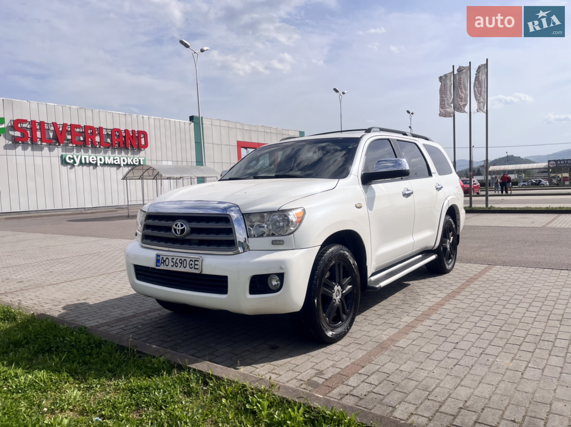 Toyota Sequoia, 2012