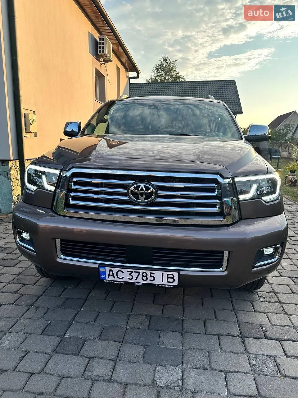Toyota Sequoia, 2019