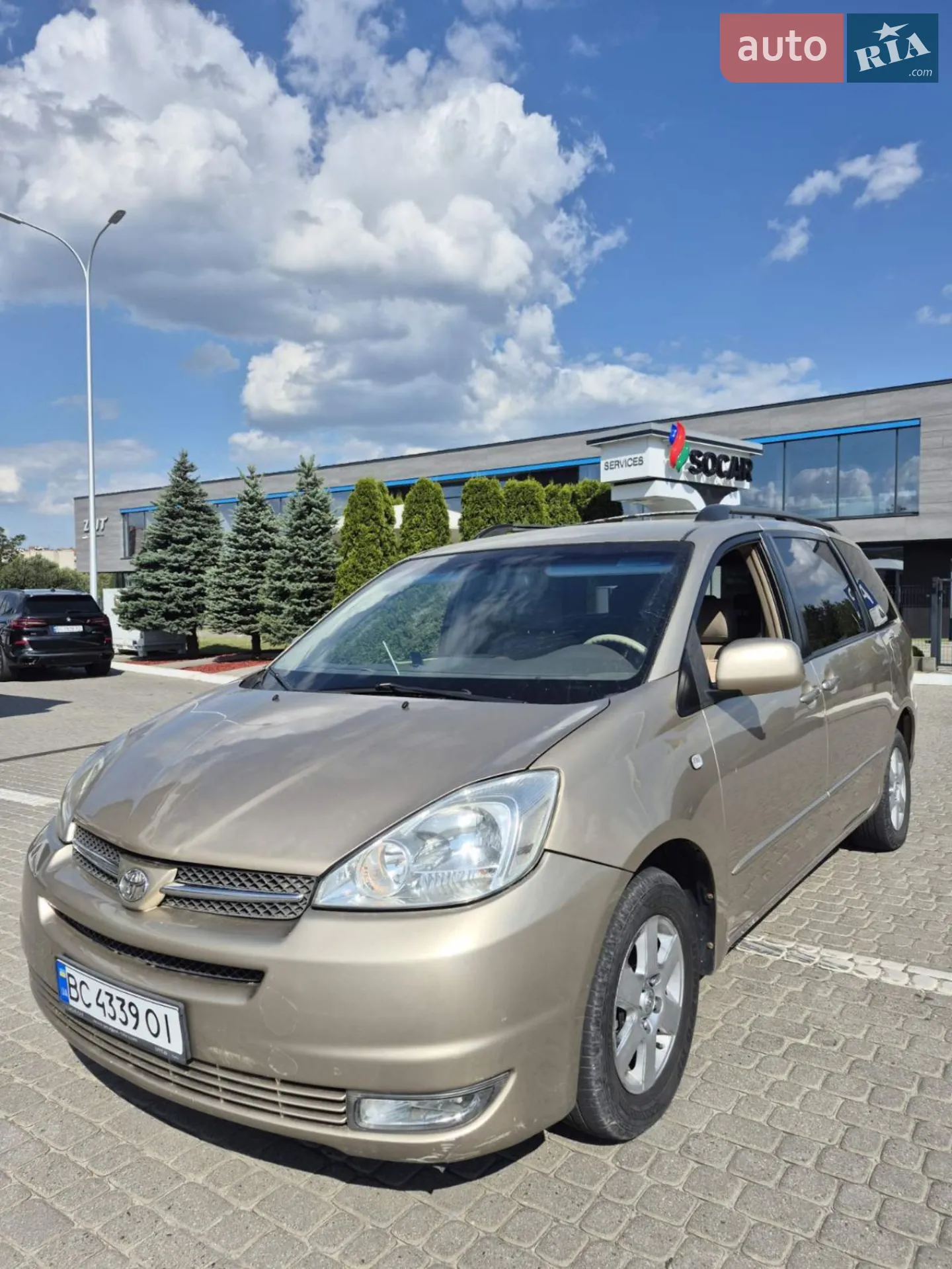 Toyota Sienna, 2004
