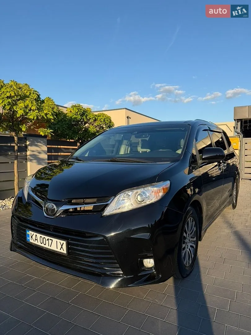 Toyota Sienna, 2018