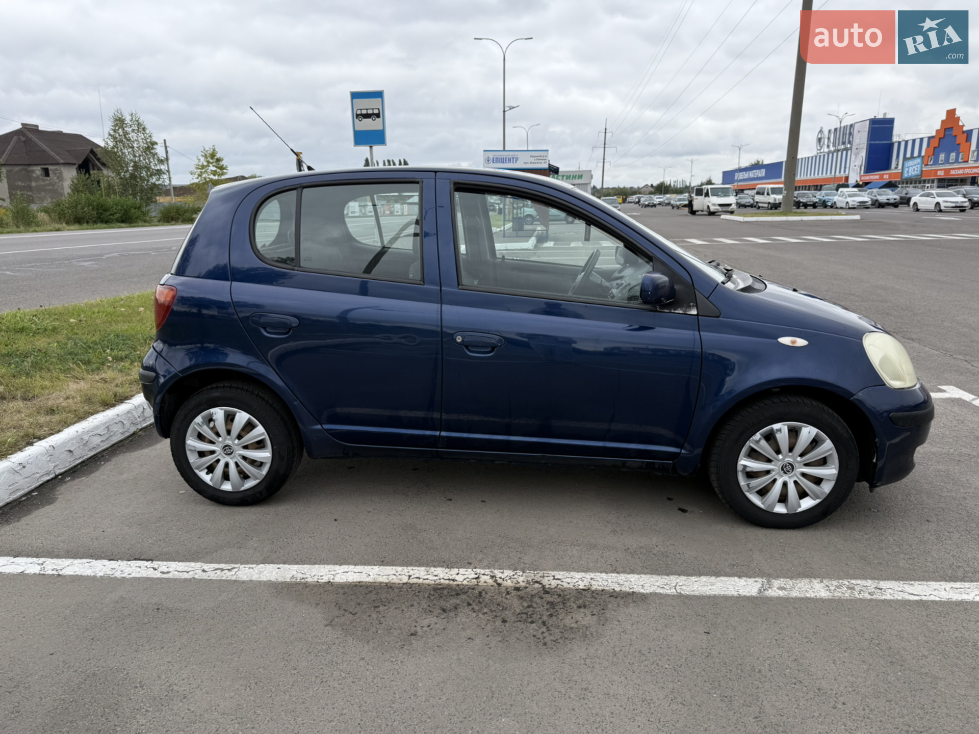 Toyota Yaris, 2004