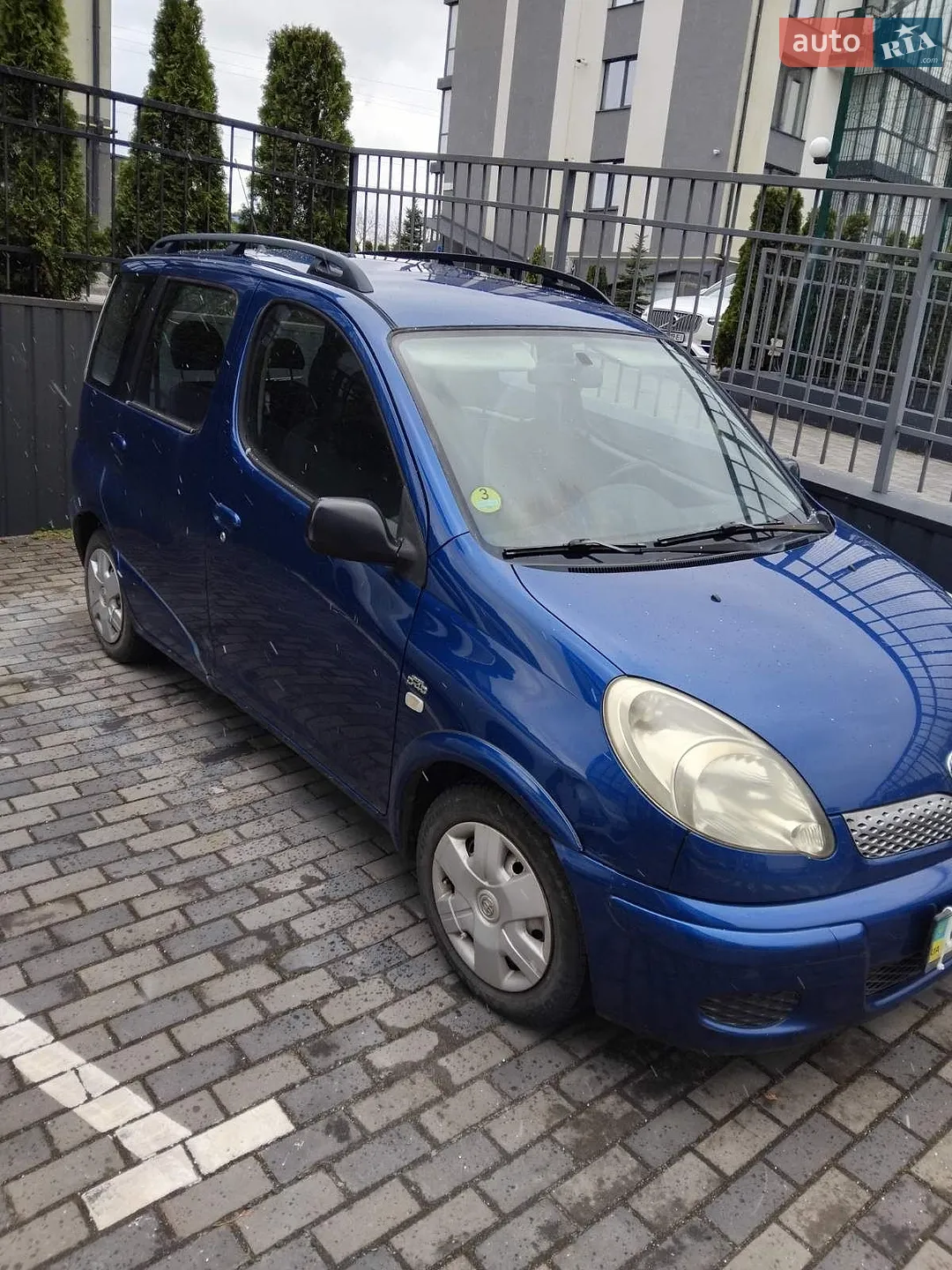 Toyota Yaris, 2003