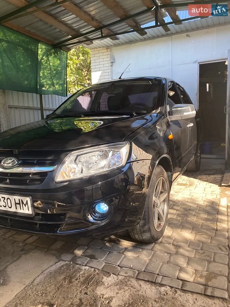 ВАЗ / Lada 2190 Granta, 2013
