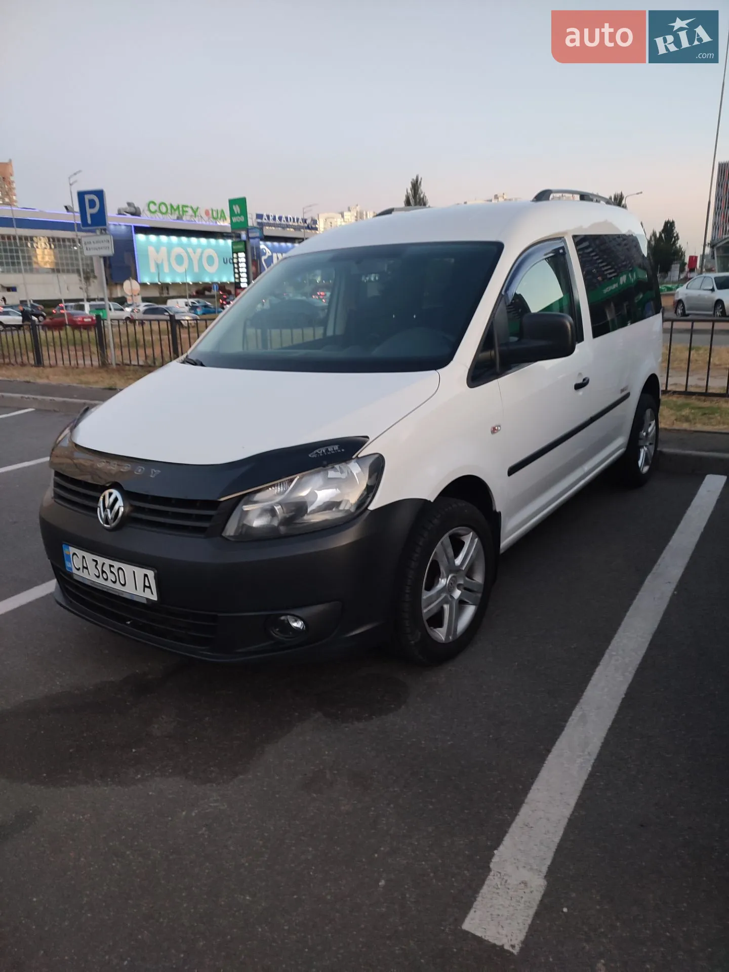 Volkswagen Caddy, 2011