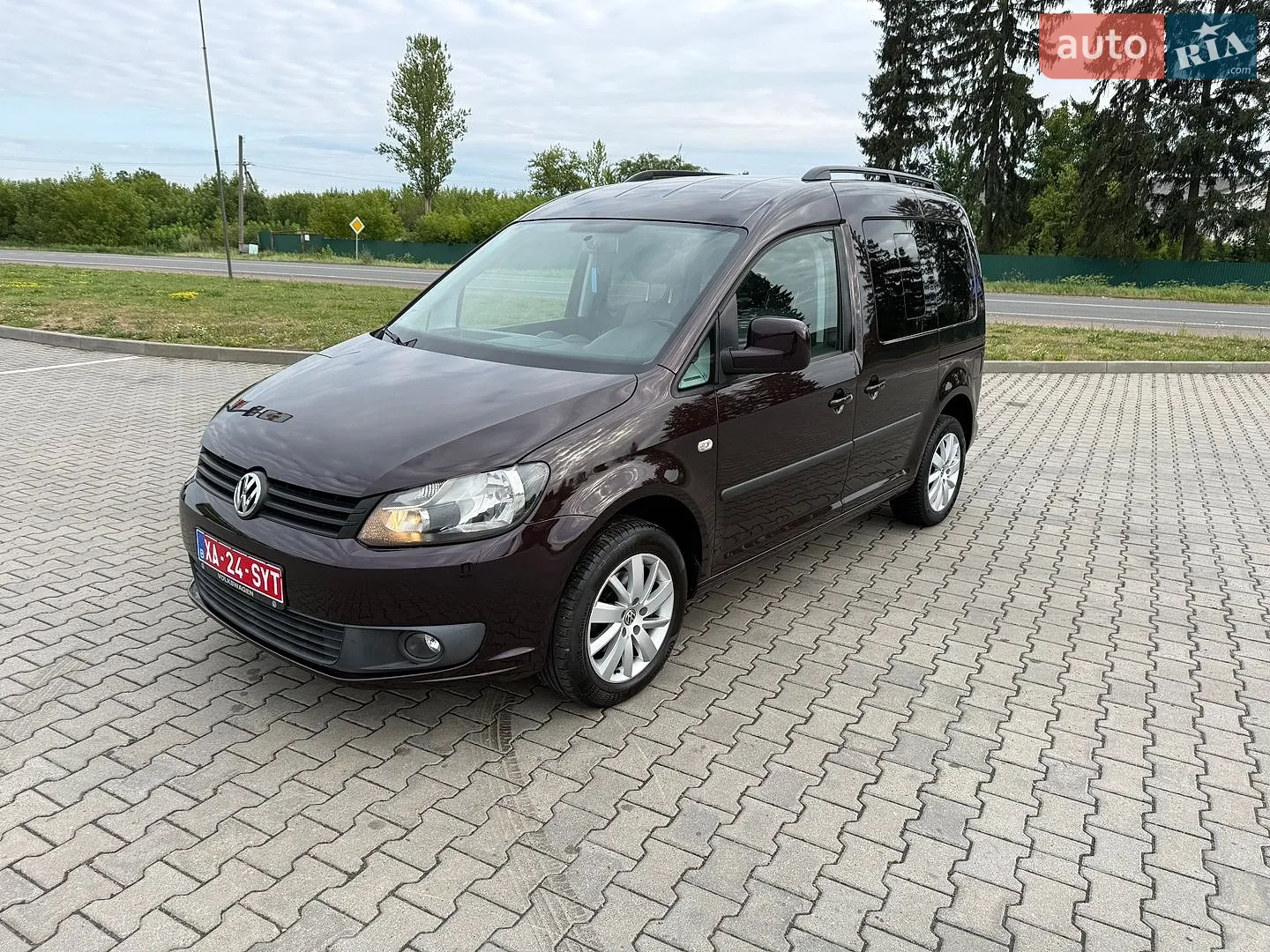 Volkswagen Caddy, 2011