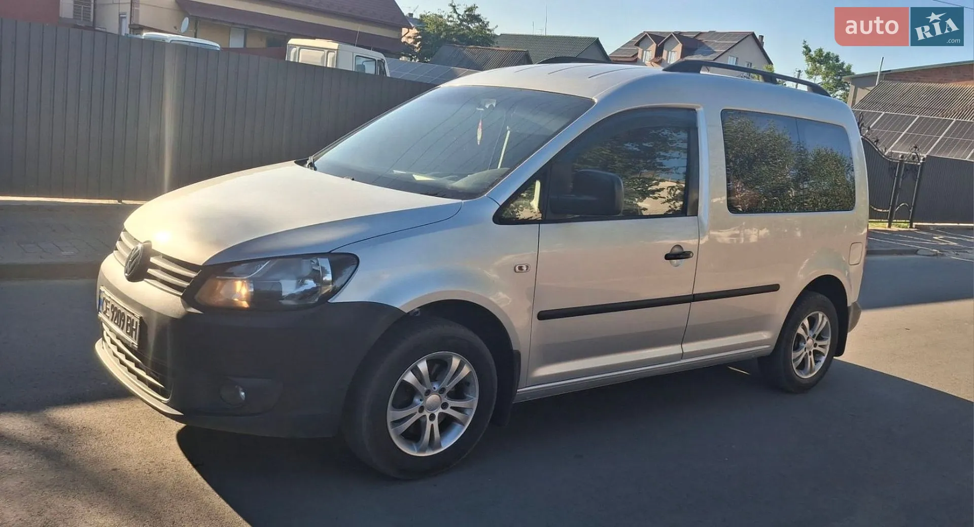 Volkswagen Caddy, 2011
