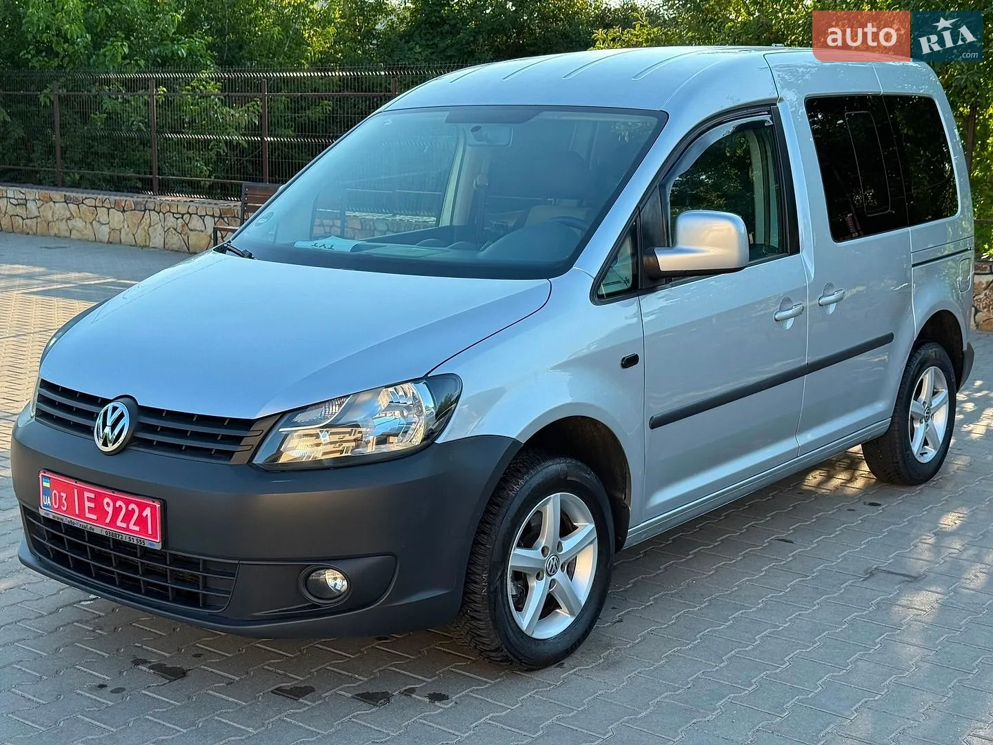 Volkswagen Caddy, 2011