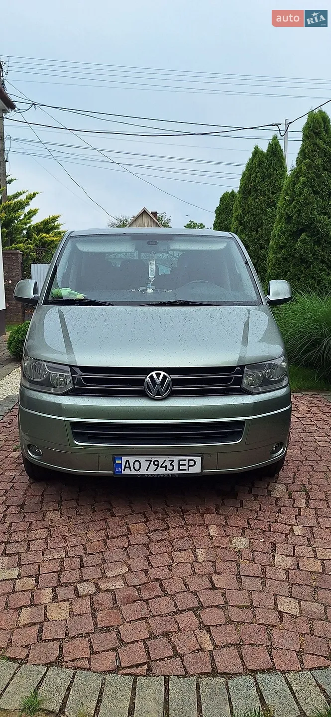 Volkswagen Caravelle, 2012
