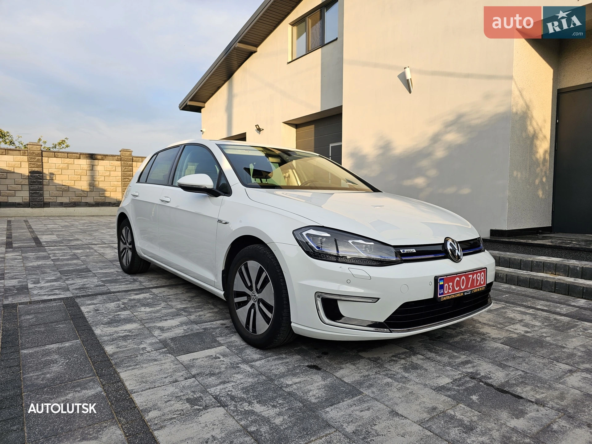Volkswagen e-Golf, 2017